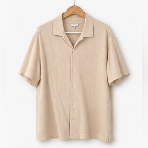 Banana Republic Crinkle Rib Camp Collar Beige Large Cotton Summer Button Up